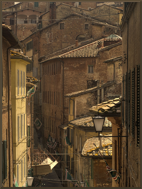 Memories of Tuscany: Classic Siena
