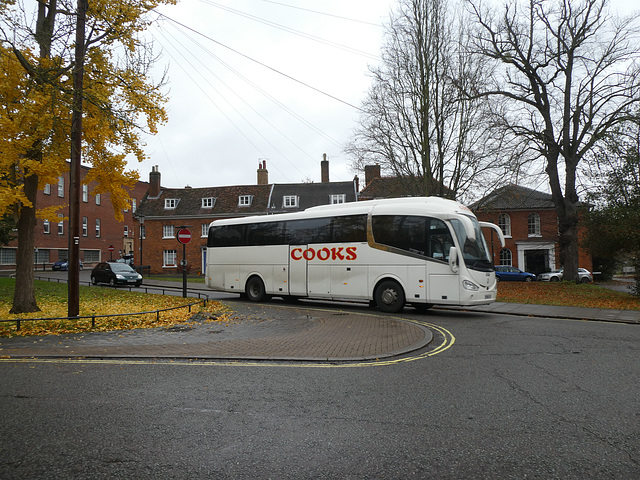 Cook's Irizar i6 in Bury St. Edmunds - 23 Nov 2019 (P1060020)