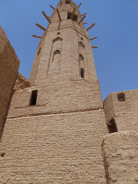 Nasr El Din Moschee, Minarett des Lehmziegelbaus aus dem 11. Jahrhundert