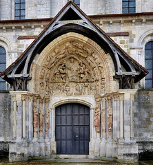 Saint-Benoît-sur-Loire - Abbey