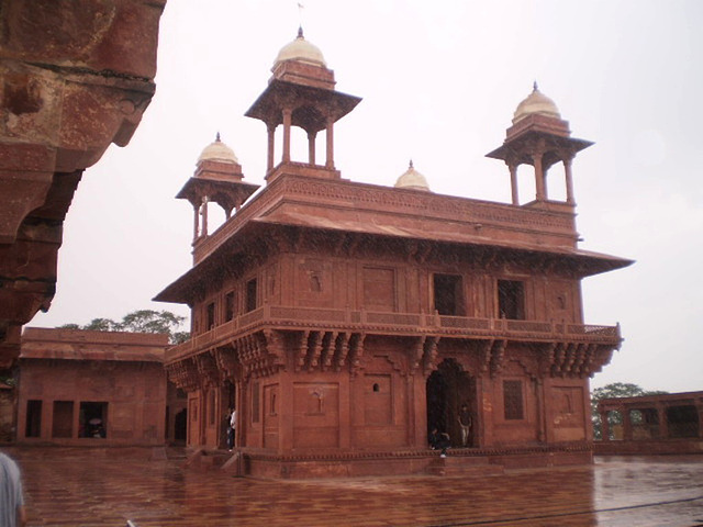 Diwan-i-Khas (hall of private audiences).