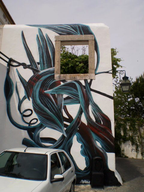 Pantónio's painting on the wall of Cerca House.
