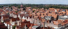 Lüneburg: Altstadtpanorama (3xPiP mit Entfernungsangaben)