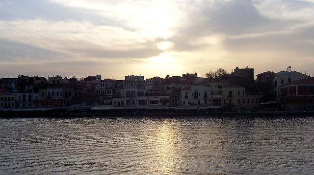 GR - Chania - Hafen im Gegenlicht