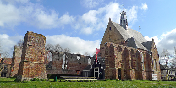 Nederland - Bergen, Ruïnekerk Nederland - Bergen, Ruïnekerk