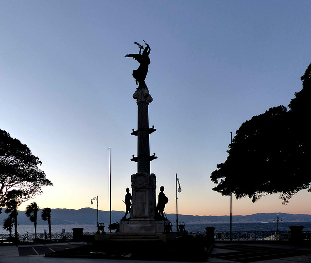 Reggio Calabria - Monumento ai Caduti di Reggio Calabria