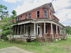 Derelict building in Ackerman, Mississippi