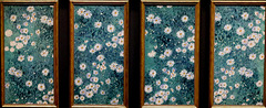 IMG 6491 Gustave Caillebotte. 1848-1894. Paris.  Parterre de marguerites. Flower Bed with daisies. 1893. Paris Orsay.  Prêt du musée de Giverny. Loan from the Giverny Museum.