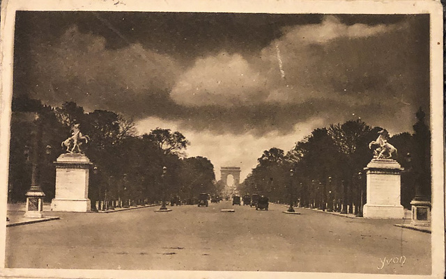 L'Avenue des Champs-Elysées (1923)