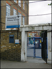 Snowsfields School gate