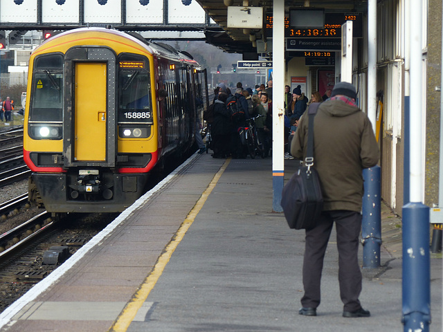158885 at Eastleigh (1) - 27 January 2015