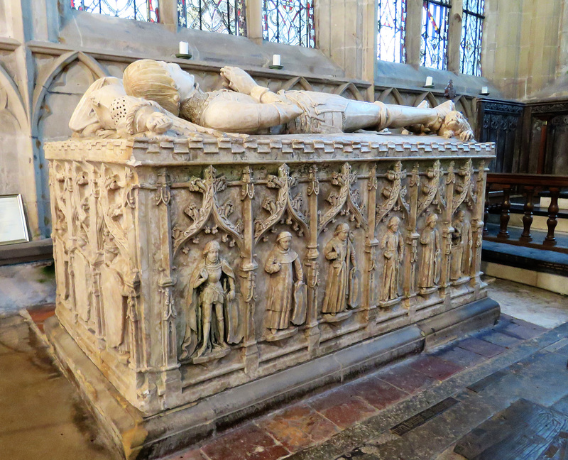 norbury church, derbs (71)effigy on tomb of sir ralph fitzherbert +1483