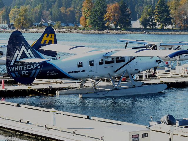 de Havilland Canada DHC-3 Turbo Otter C-GHAZ (Harbour Air)