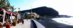 Puerto de Tazacorte. Panorama Richtung Süden.  ©UdoSm