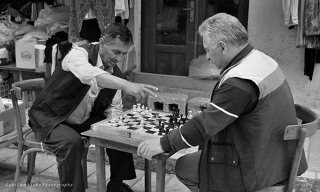 chess players in Vlora (Albania)