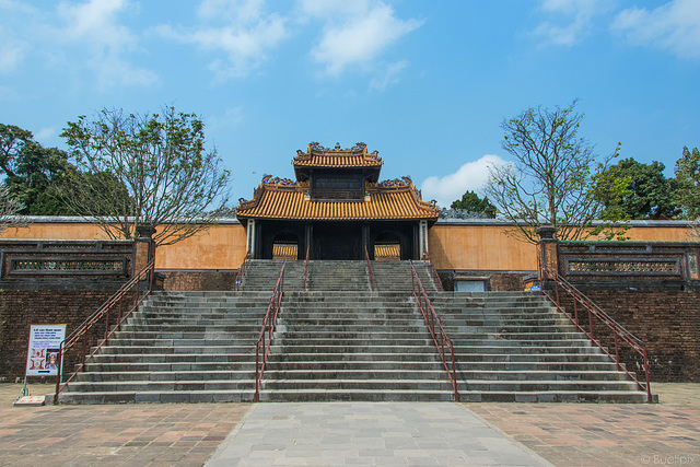 Tempel- und Grab-Anlage von Kaiser Tu Duc in Hue (© Buelipix)