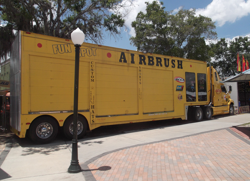Fun Spot Airbrush truck