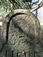 hadlow church, kent (10) c18 skull and bones on gravestone of sarah james +1724