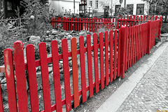 Red fence - HFF (PiP, clickable!)