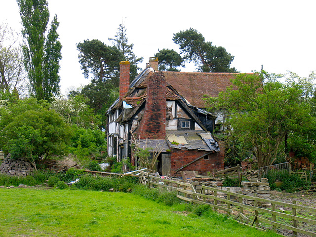 Blue Hole Cottage, Wootton Wawen (Grade II Listed Building)