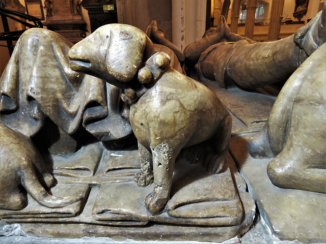 st helen bishopsgate , london  (22)lap dogs on c15 tomb of sir john crosby +1476