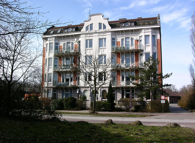 Ganz allein stehendes Alt-Wilhelmsburger Wohnhaus