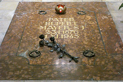 Grabmal des Seligen Pater Rupert Mayer