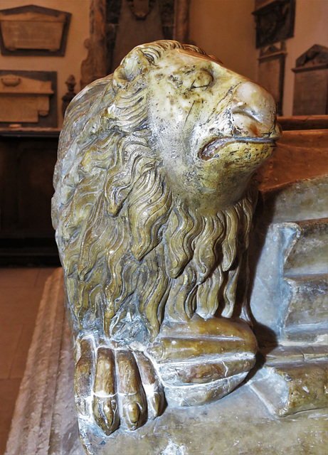 st helen bishopsgate , london late c14 lion on oteswich tomb  (30)