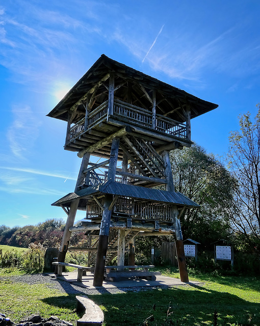 Dieser Hochsitz ist mein Lieblingsplatz in meiner Natur :))  This high seat is my favourite place in my nature :)) Ce perchoir est mon endroit préféré dans ma nature :))