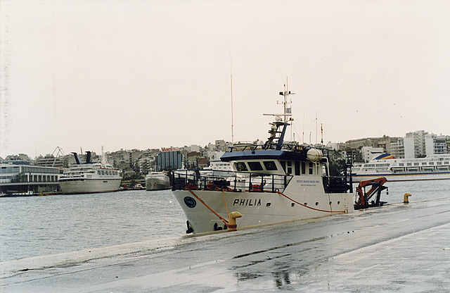 F/R Philia @Piraeus (1997)
