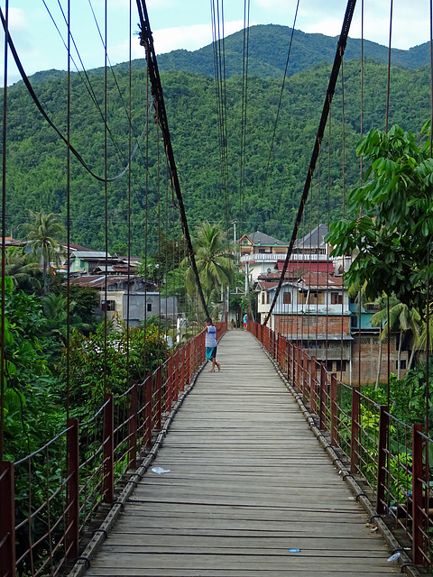 Suspension bridge Muang Khua_Laos