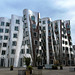 Gehry-Bauten im Medienhafen Düsseldorf (© Buelipix)