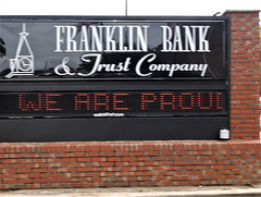 Fierté bancaire / Bank pride