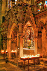 Ankündigungs-Altar im südliches Seitenschiff im Regensburger Dom. ©UdoSm