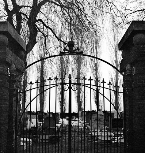 Oostknollendam - Cemetery