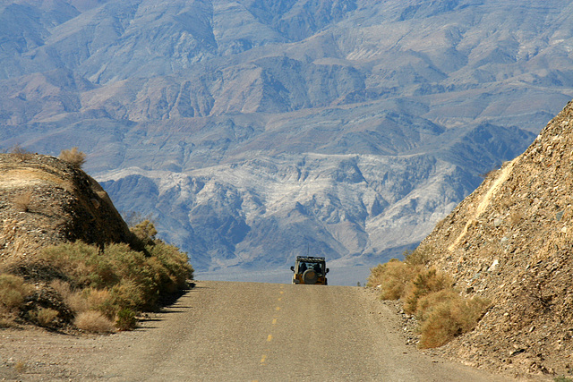 Wildrose Road with a view into Panamint Valley (9640)