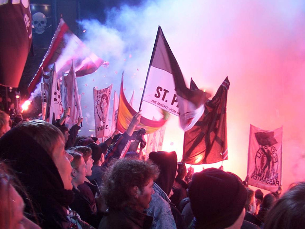 FC St. Pauli Gegengerade (~1999?)