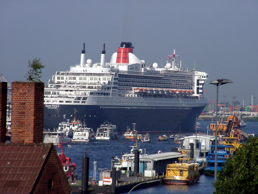 QM2 - Auslauf