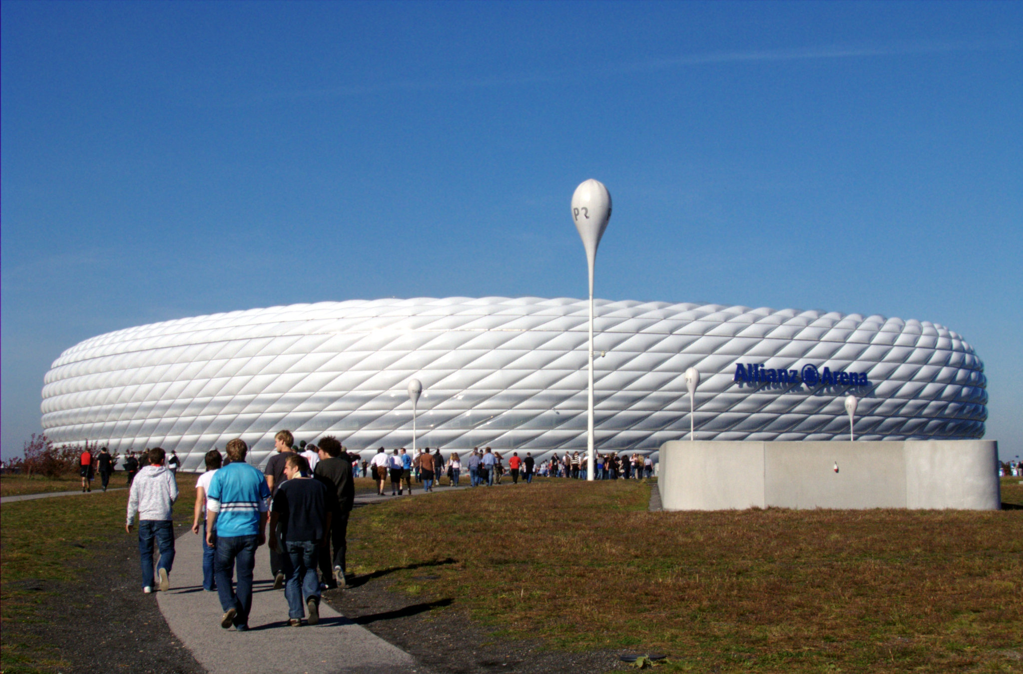 Schöne neue Arenenwelt II