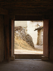 Zhongdian Door