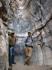Sherwood & Scott In Fall Canyon (4236)