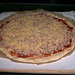 Tonijnpizza klaar voor de oven