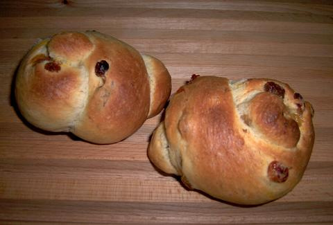 Czernowitzer Challah with Raisins 1