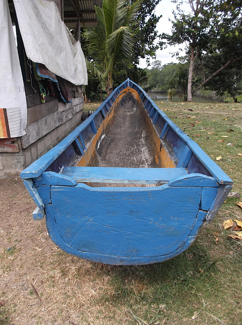 Pirogue Wounaan  / Wounaan  canoe