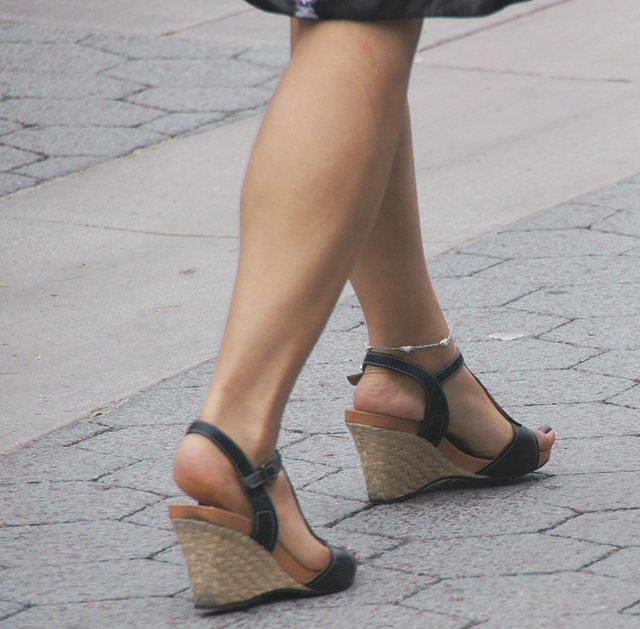 walking wedge heels