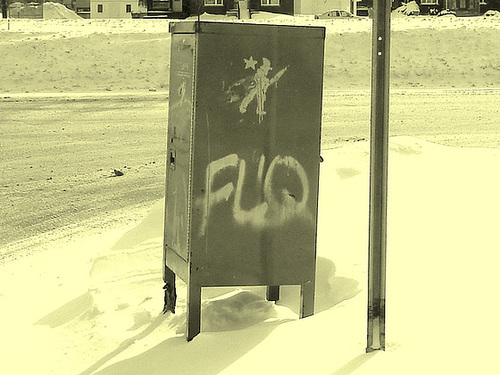 FLQ - Patriote -  La Poste   /  Dans ma ville  - Hometown - 25-01-08 - Vintage effect with photofilter  /  À l'ancienne.