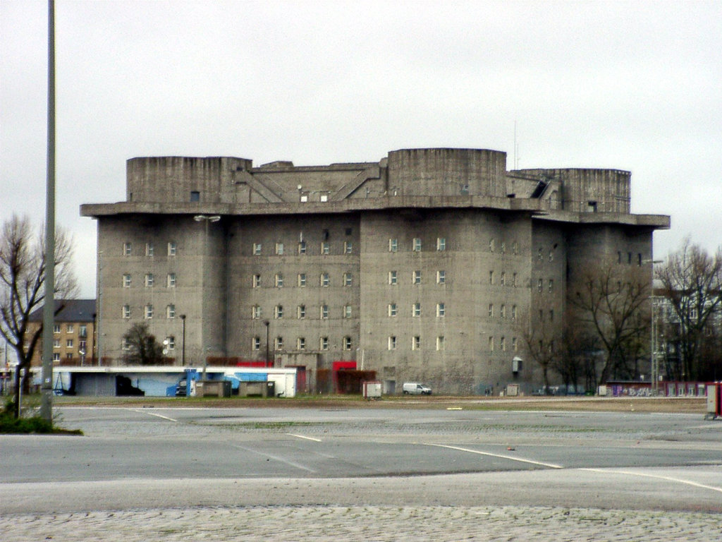 Flak- Hochbunker