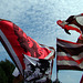 Braun-Weiss-Rote Flaggen vor Weissblauem Himmel sehen irgendwie verdampt geil aus...