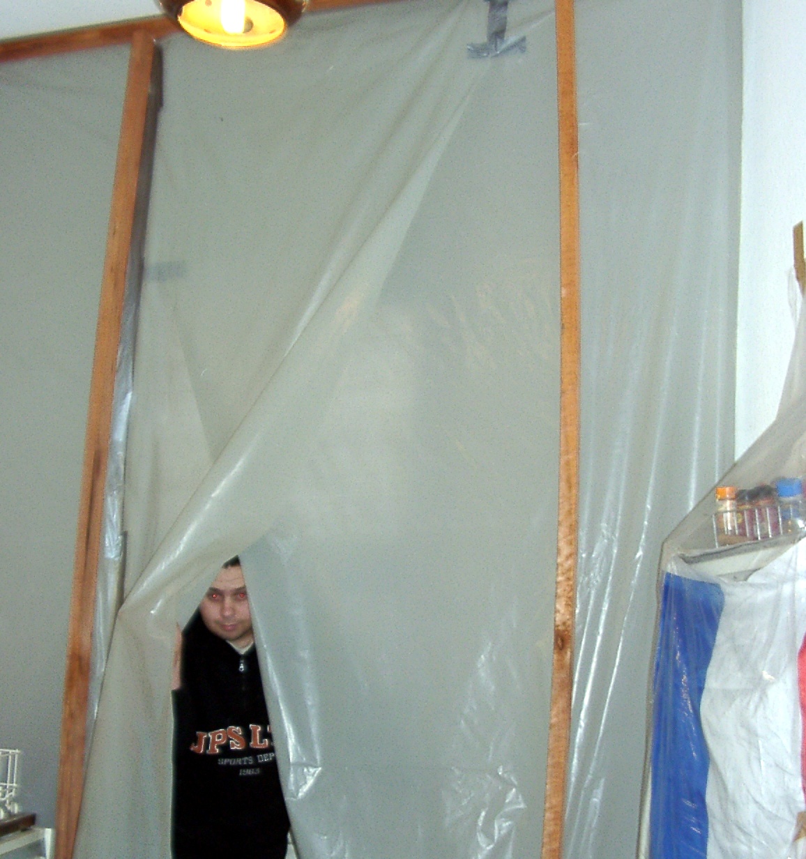 Inspecting the dustwall in my kitchen