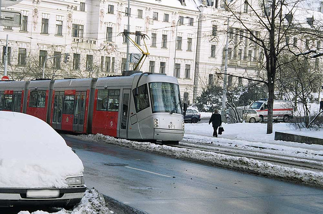 DPP #9111, Approaching Karlovo Namesti, Prague, CZ, 2007